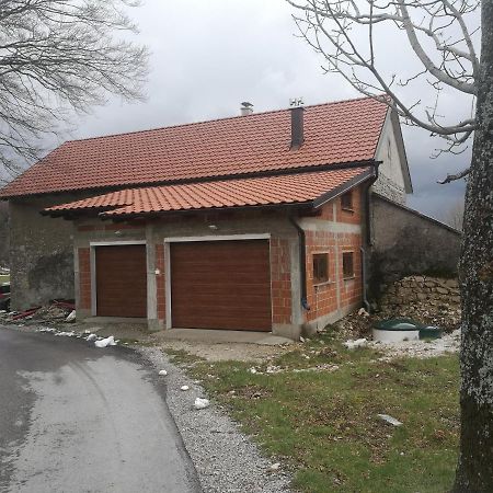 Apartma Burjuca Apartman Ajdovščina Kültér fotó