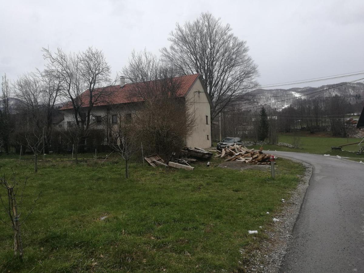 Apartma Burjuca Apartman Ajdovščina Kültér fotó